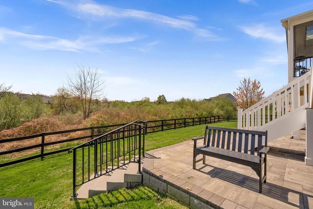 35829 PENINSULA CT, Round Hill, VA 20141