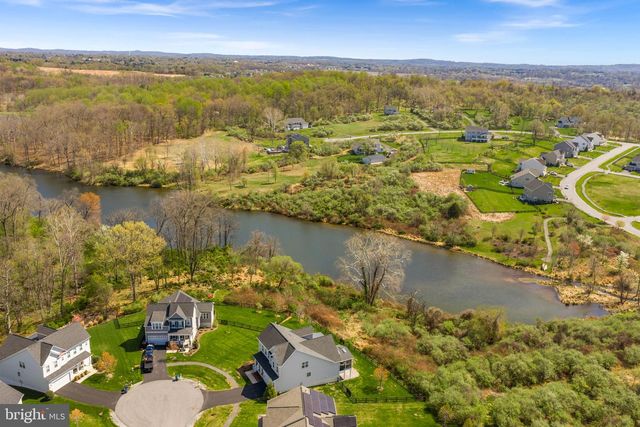 35829 PENINSULA CT, Round Hill, VA 20141