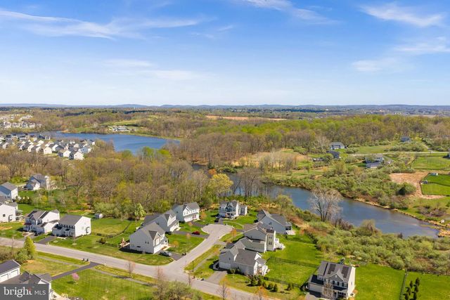 35829 PENINSULA CT, Round Hill, VA 20141
