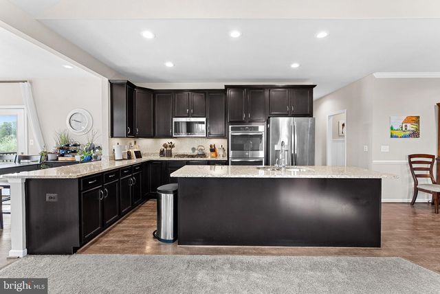 35829 PENINSULA CT, Round Hill, VA 20141