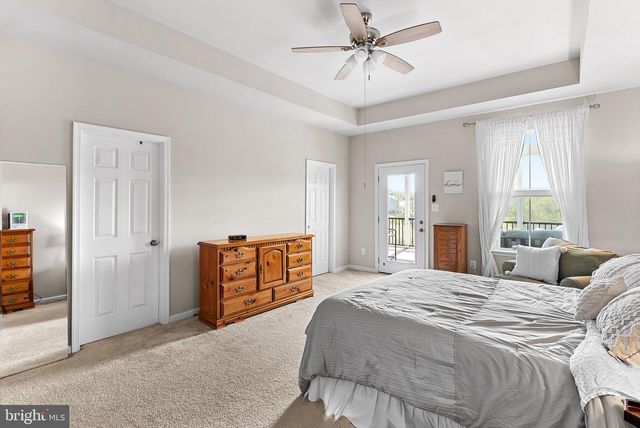 35829 PENINSULA CT, Round Hill, VA 20141