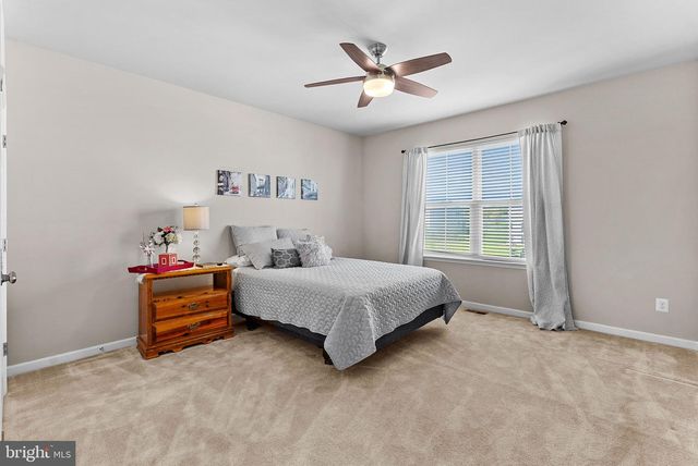 35829 PENINSULA CT, Round Hill, VA 20141