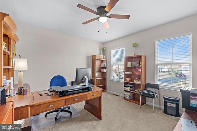 35829 PENINSULA CT, Round Hill, VA 20141