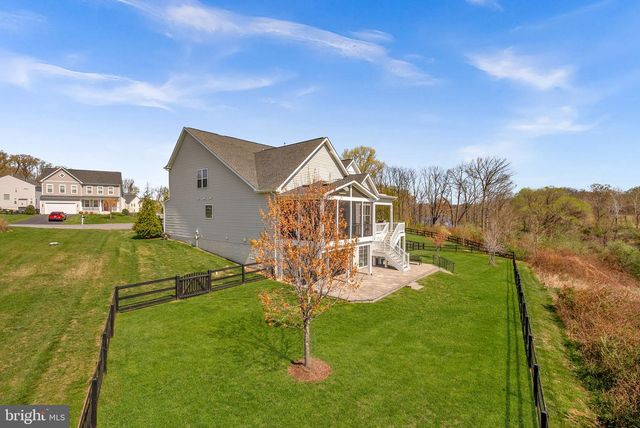 35829 PENINSULA CT, Round Hill, VA 20141