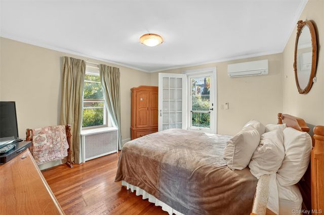 10 Edna Street, White Plains, NY 10606