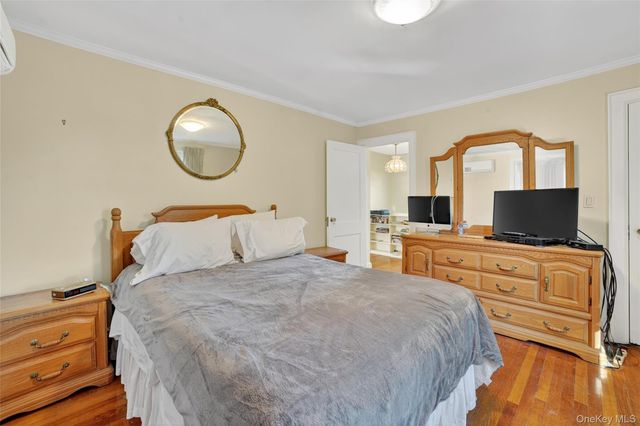 10 Edna Street, White Plains, NY 10606