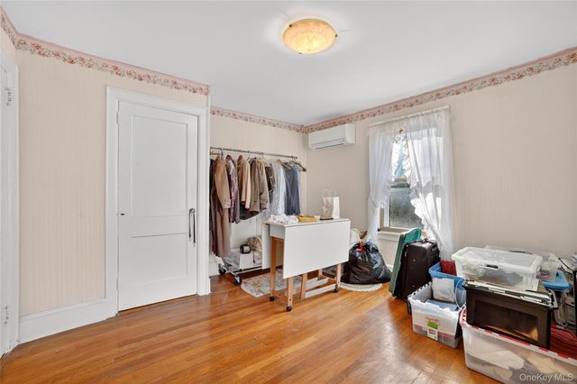 10 Edna Street, White Plains, NY 10606