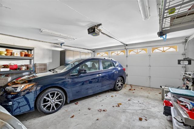 10 Edna Street, White Plains, NY 10606