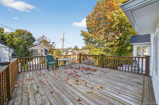 10 Edna Street, White Plains, NY 10606