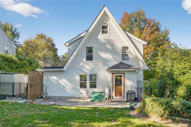 10 Edna Street, White Plains, NY 10606