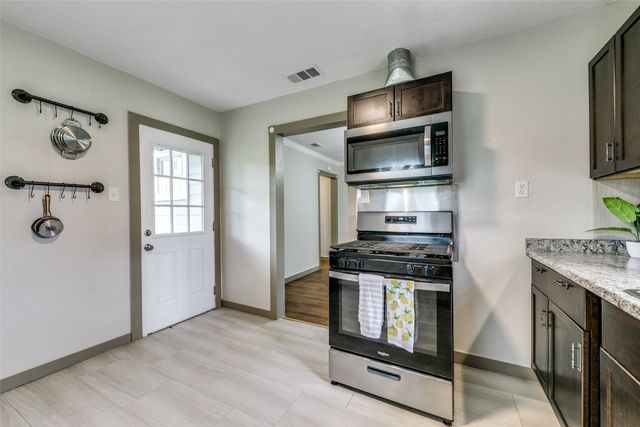5610 Lyons Road, Garland, TX 75043
