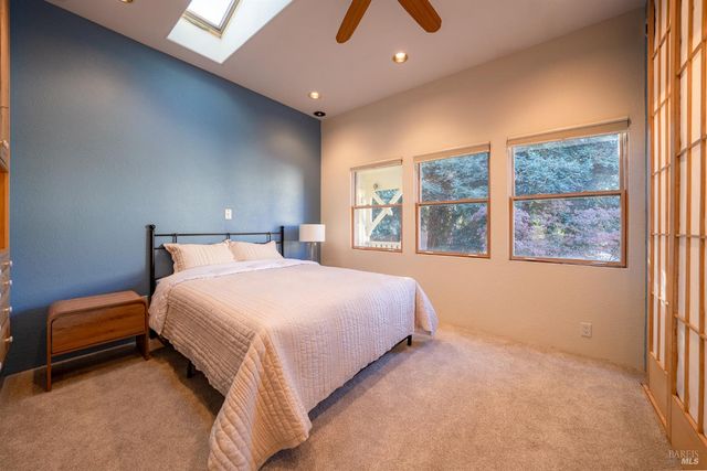 432 8th St, Santa Rosa, CA 95401