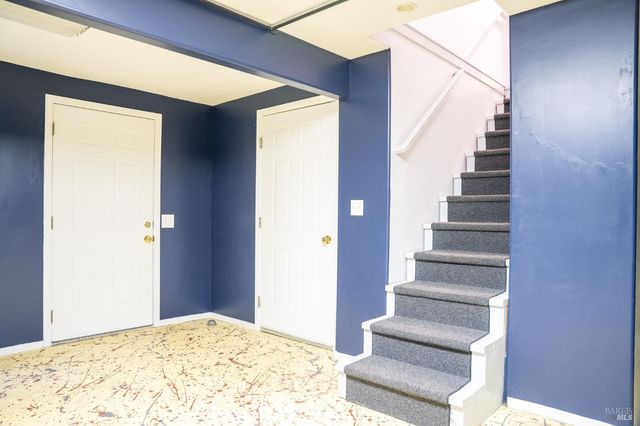 432 8th St, Santa Rosa, CA 95401