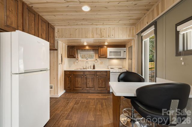 197, 199, 201 Roland Hill Road, Burnsville, NC 28714