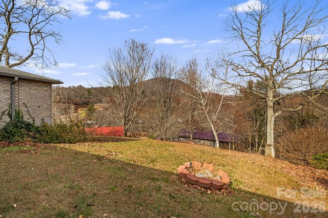 197, 199, 201 Roland Hill Road, Burnsville, NC 28714