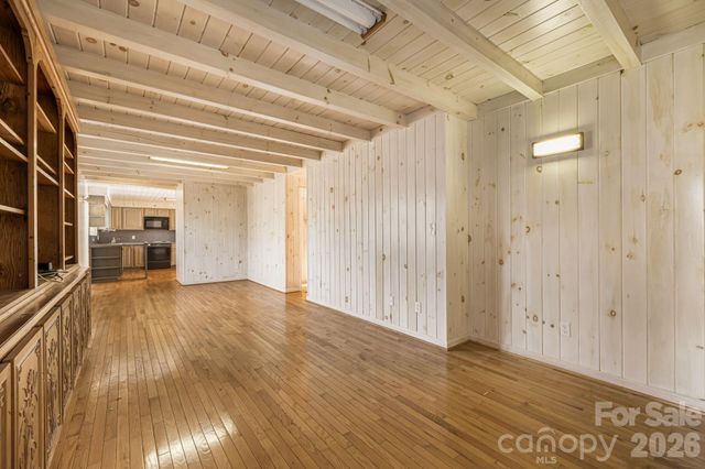 197, 199, 201 Roland Hill Road, Burnsville, NC 28714