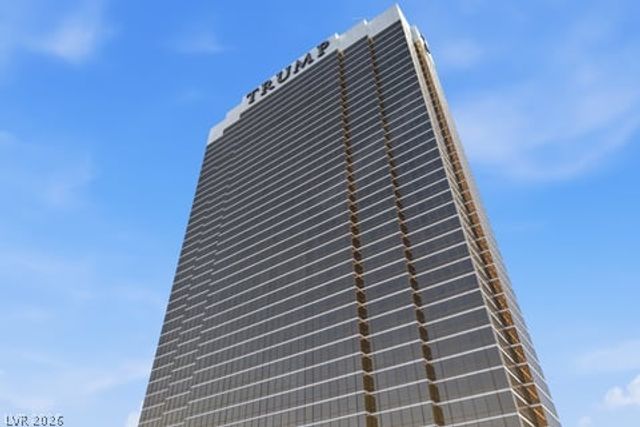 2000 North Fashion Show Drive 3202, Las Vegas, NV 89109