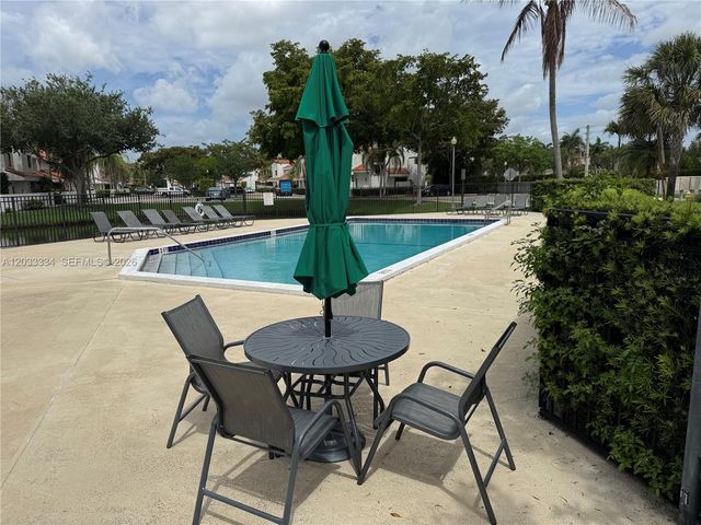 11749 Terra Bella Boulevard, Plantation, FL 33325