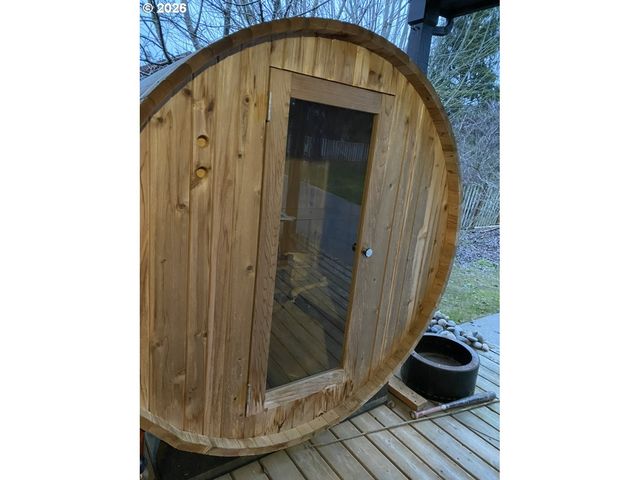 36468 RIVER POINT Dr, Astoria, OR 97103