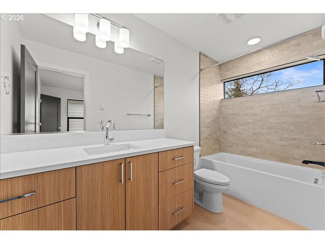 7880 Se 70th Ave, Portland, OR 97206