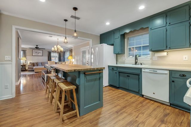 751 Violet Street, Tallahassee, FL 32308