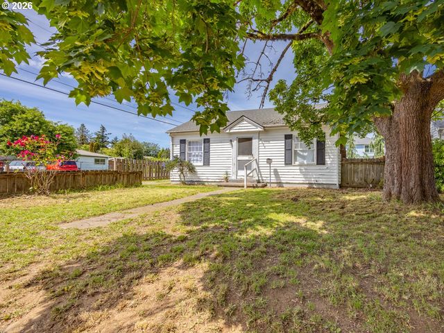 8005 Se MALDEN St, Portland, OR 97206