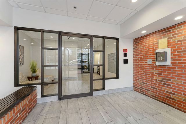 31 Spring St 308, Watertown, MA 02472