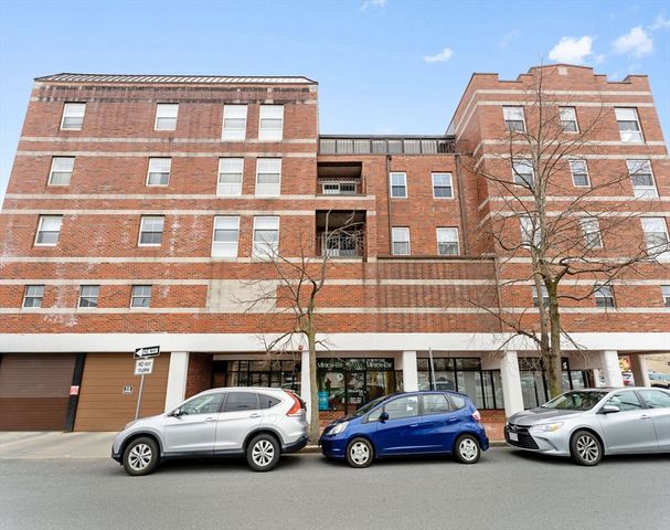 31 Spring St 308, Watertown, MA 02472