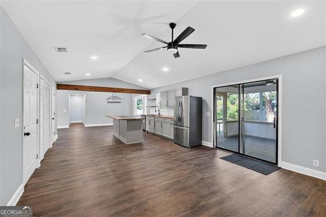 102 Mackqueen Drive, Brunswick, GA 31525