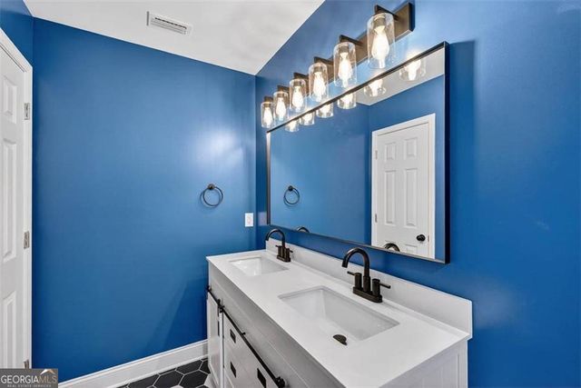 102 Mackqueen Drive, Brunswick, GA 31525