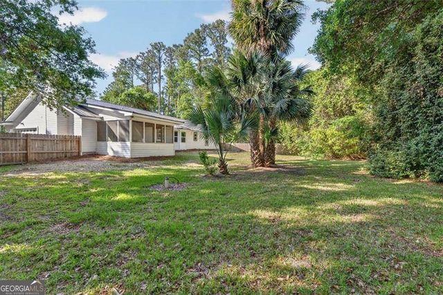 102 Mackqueen Drive, Brunswick, GA 31525