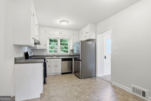 1101 Skyline Drive, Griffin, GA 30224