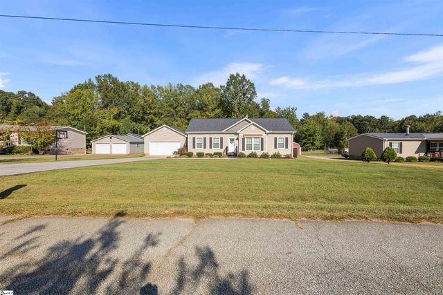 151 Lesley Road, Pelzer, SC 29669
