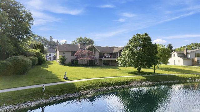 6720 Spirea Court, Fort Wayne, IN 46814