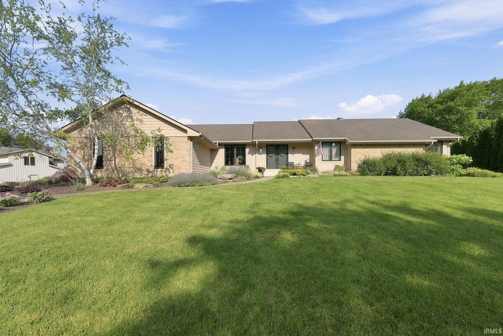6720 Spirea Court, Fort Wayne, IN 46814