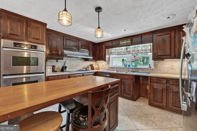 2614 Locust Grove Rd, Griffin, GA 30223