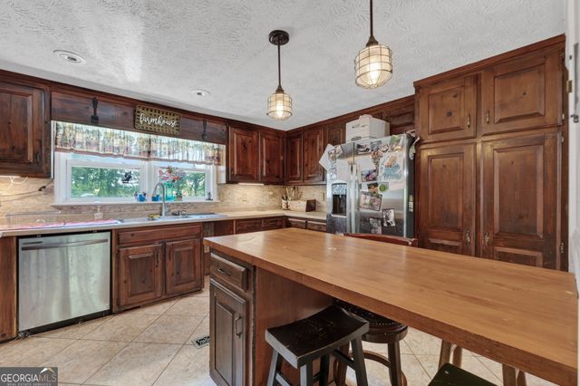 2614 Locust Grove Rd, Griffin, GA 30223