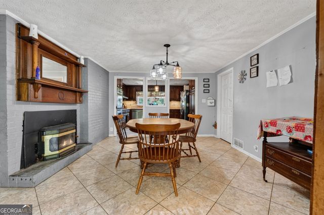 2614 Locust Grove Rd, Griffin, GA 30223