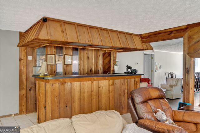 2614 Locust Grove Rd, Griffin, GA 30223
