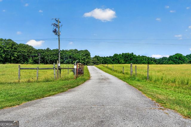 2614 Locust Grove Rd, Griffin, GA 30223