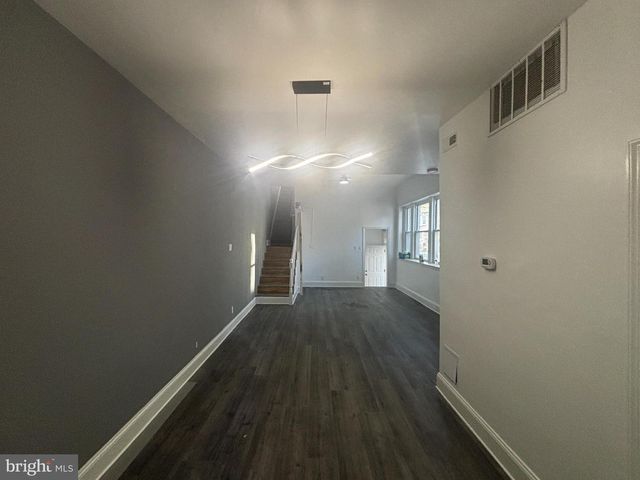 901 S 60TH ST, Philadelphia, PA 19143
