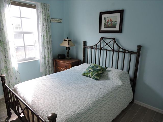 3385 Grand Cypress DR # 101, Naples, FL 34119