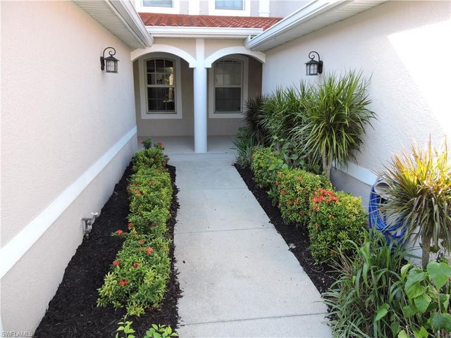 3385 Grand Cypress DR # 101, Naples, FL 34119