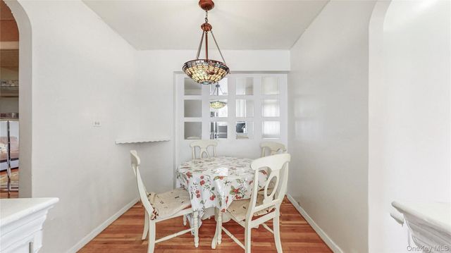67-40 Booth Street 4O, Forest Hills, NY 11375