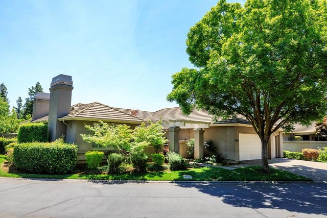 9516 Golf Course Ln, Elk Grove, CA 95758