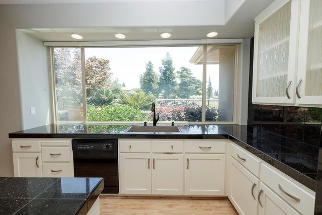 9516 Golf Course Ln, Elk Grove, CA 95758