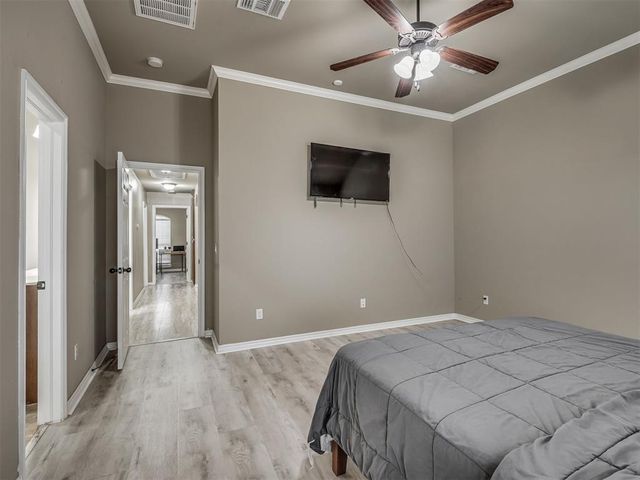 604 SW 44th Street, Moore, OK 73160