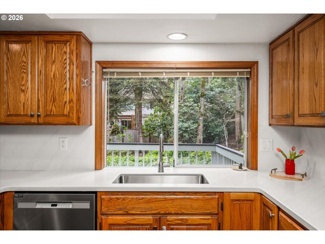 2673 GARFIELD St, Eugene, OR 97405