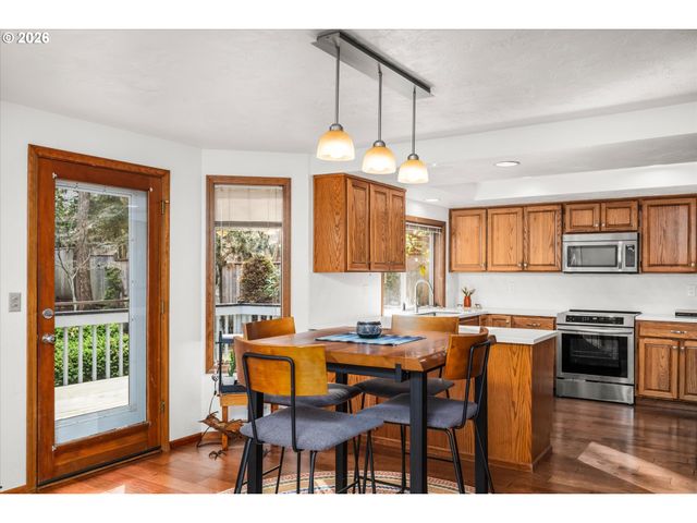 2673 GARFIELD St, Eugene, OR 97405