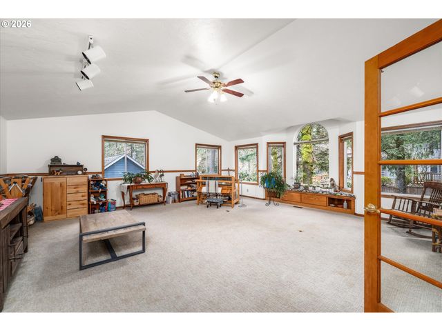 2673 GARFIELD St, Eugene, OR 97405